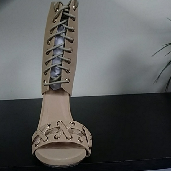 Stiletto Heels - Picture 2 of 3